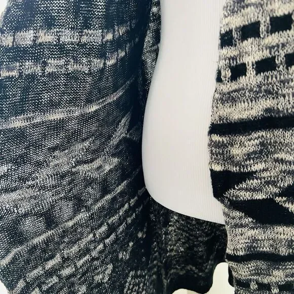 Maurices Black & Gray Soft Cozy Aztec Southwestern Long Cardigan Sweater - XXL - Picture 6 of 10